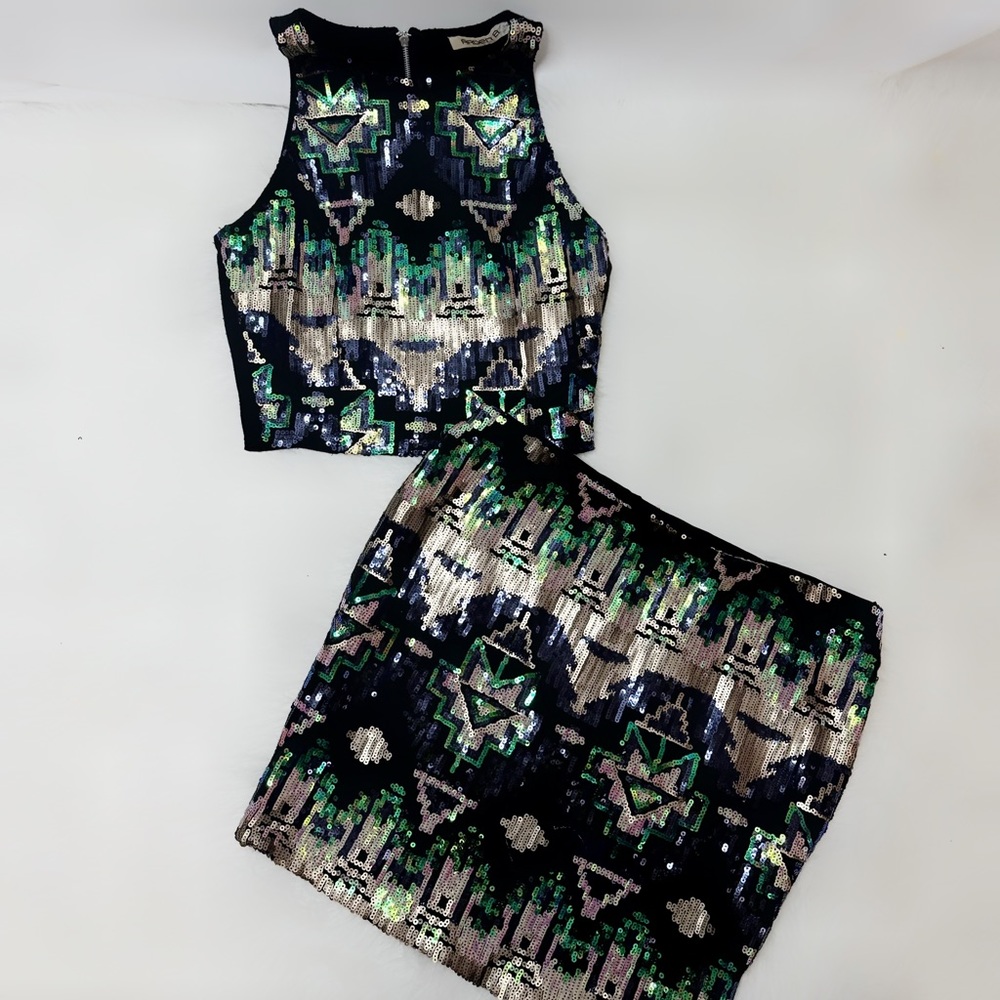 Women’s Multi-color 2 Piece Set